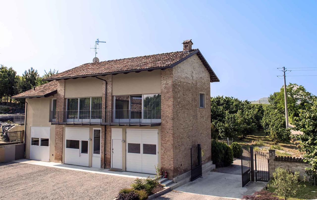 Cascina Goretta Agriturismo La Morra Buitenkant foto