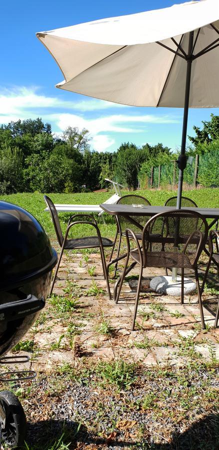 Cascina Goretta Agriturismo La Morra Buitenkant foto